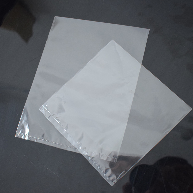 A Zeal X újrahasznosított poliészter lapos zsebes táskáinak bemutatása – A fenntartható csomagolás jövője